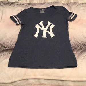 New York Yankees T- Shirt slightly used